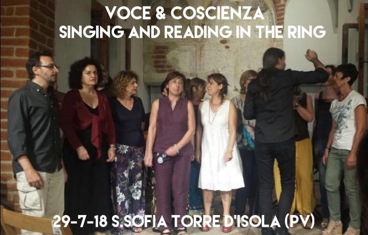 V&C singing and Reading in the Ring - Torre d'Isola PV